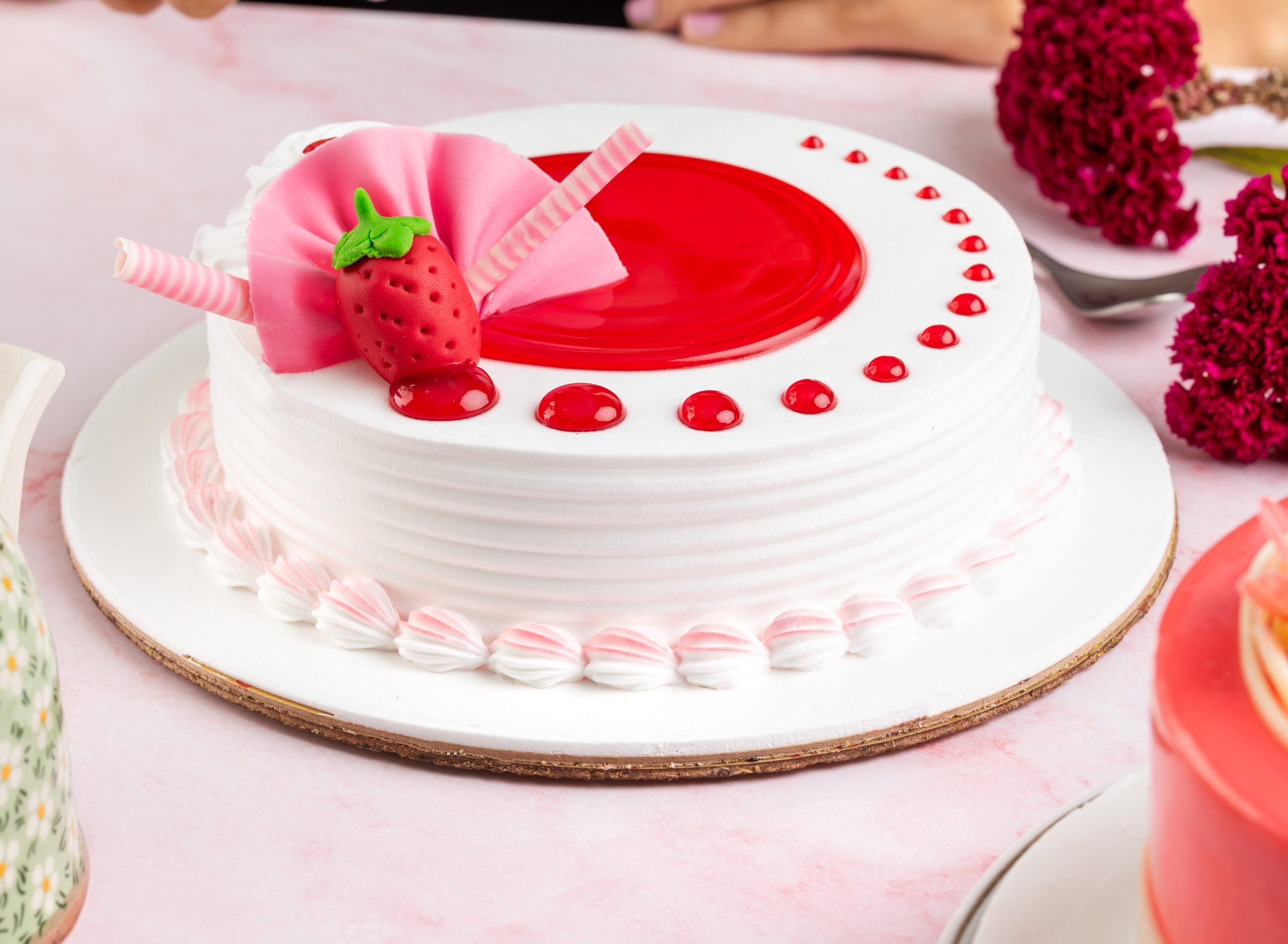 Strawberry cake (500 gm)